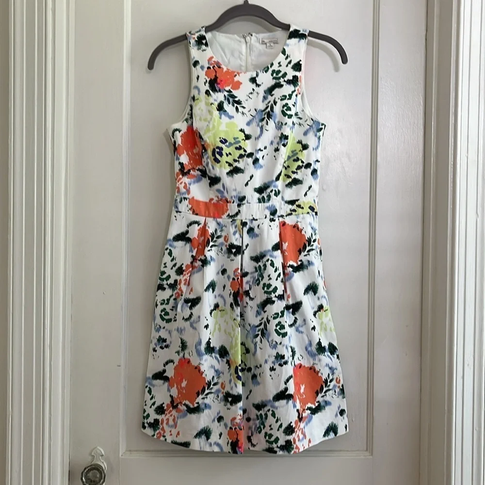 Gap Sara Dress White Floral Cotton Sleeveless Cocktail Fit and Flare